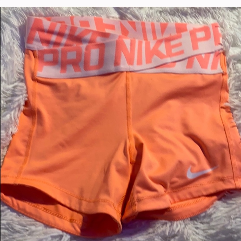 i’m looking for these type of shorts